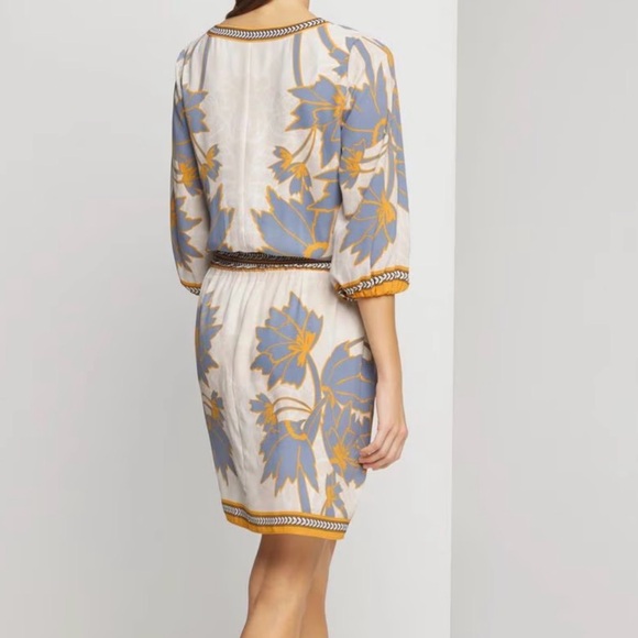 ✨NWT- White House Black Market VNK Smoked Mini Draped Floral Dress size large - Picture 3 of 12